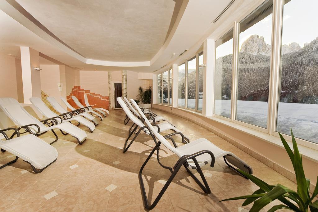 Diamant Spa Resort Santa Cristina Val Gardena Ngoại thất bức ảnh